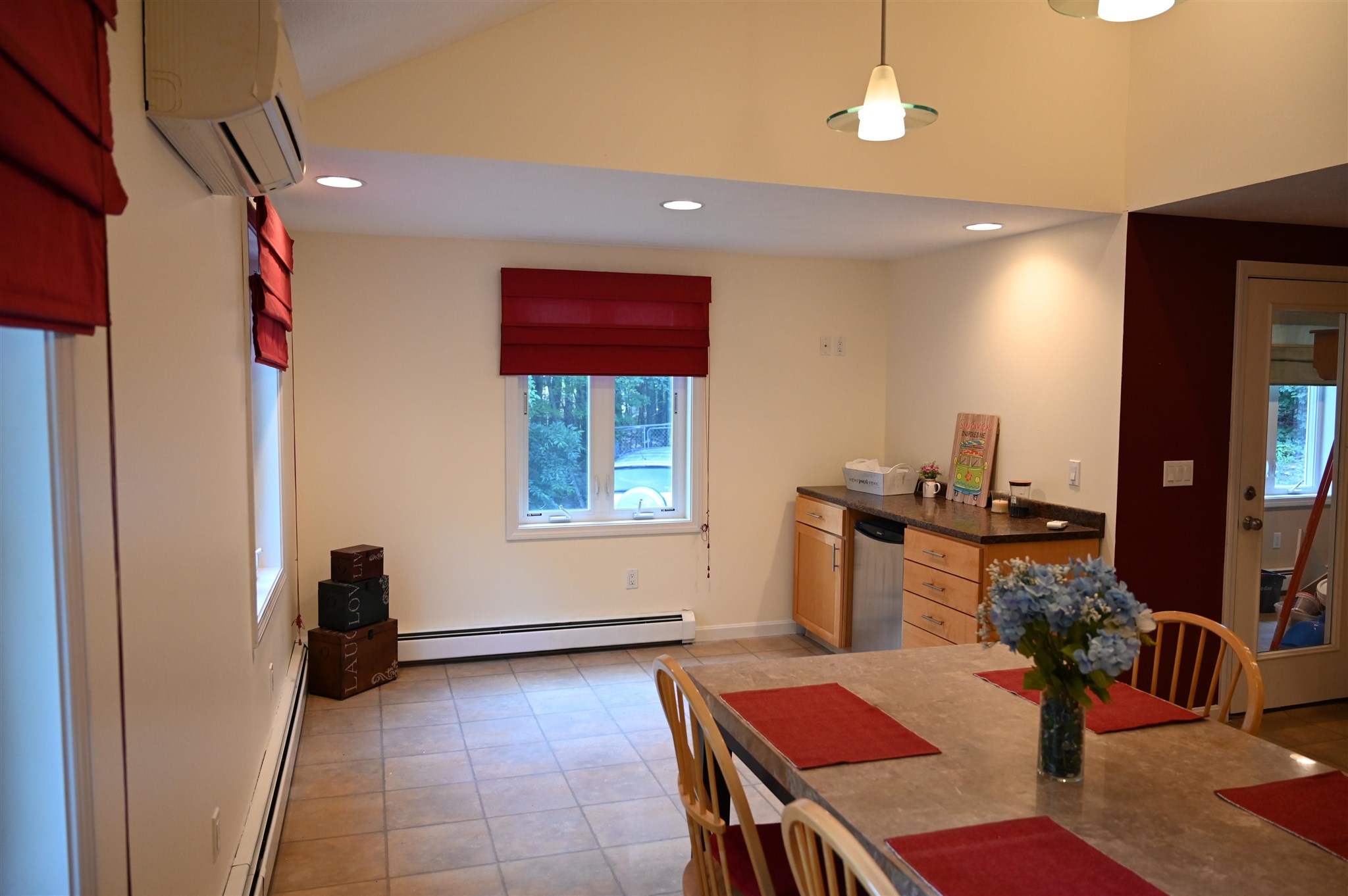 15 Hoyt Road Goffstown, NH 03045 - Photo 7 of 33