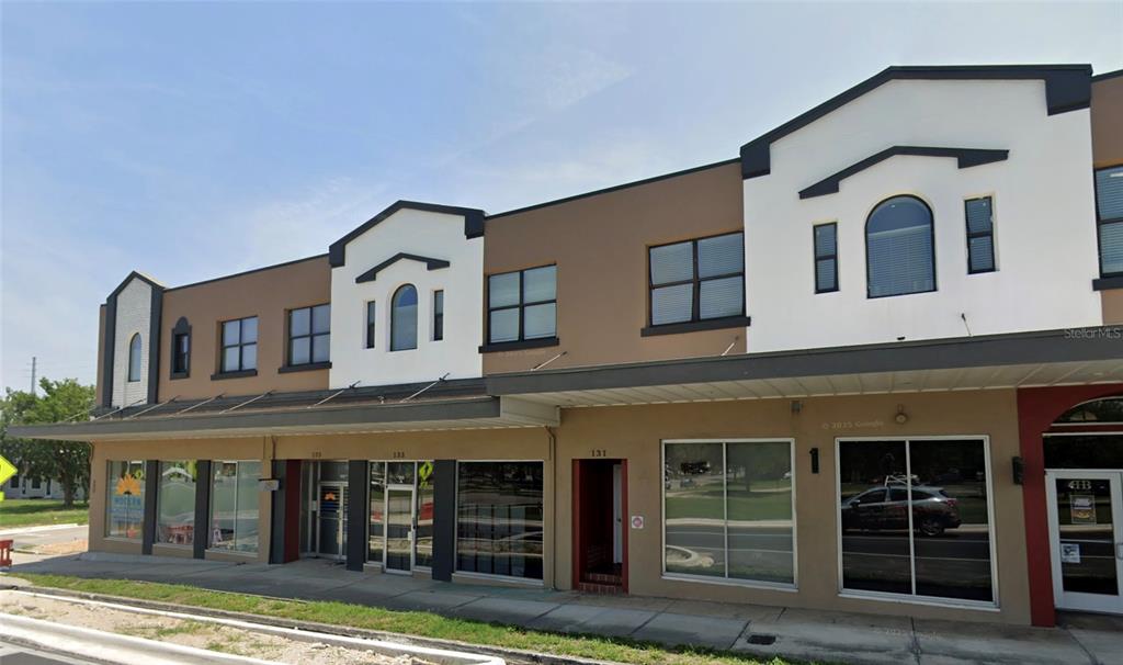 a view of a large white building