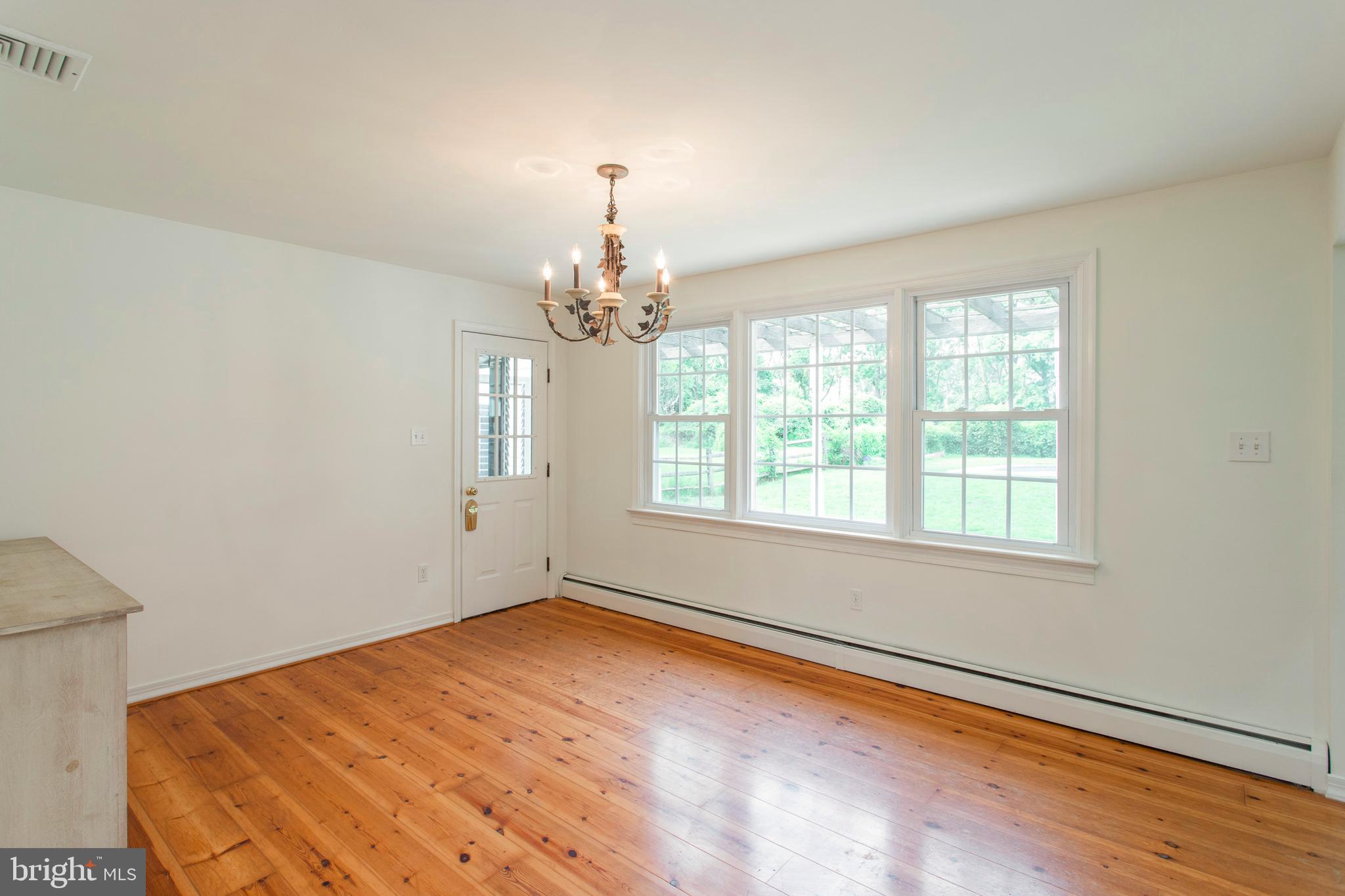 1367 Clearview Drive Jamison, PA 18929 - Photo 6 of 23