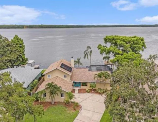 $3,495 | 115 Lake Shore Drive East, Palm Harbor, FL 34684