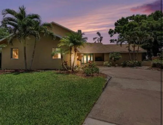 $3,495 | 115 Lake Shore Drive East, Palm Harbor, FL 34684