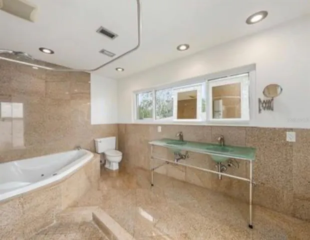 $3,495 | 115 Lake Shore Drive East, Palm Harbor, FL 34684