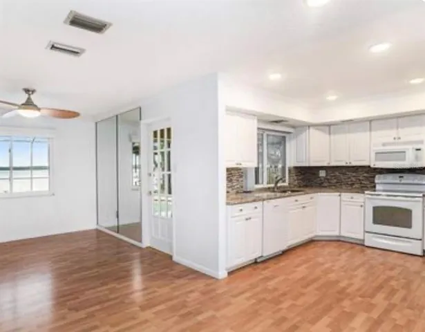 $3,495 | 115 Lake Shore Drive East, Palm Harbor, FL 34684