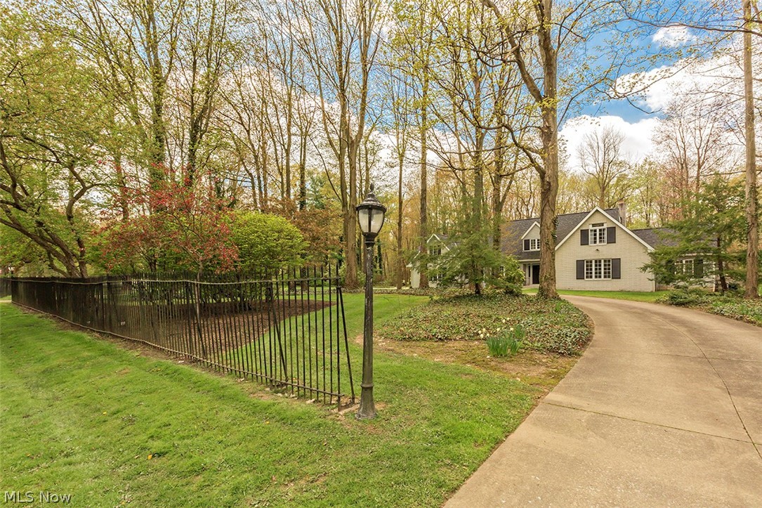 1854 Chartley Road Gates Mills, OH 44040 - Photo 2 of 35 Gallery Image 2