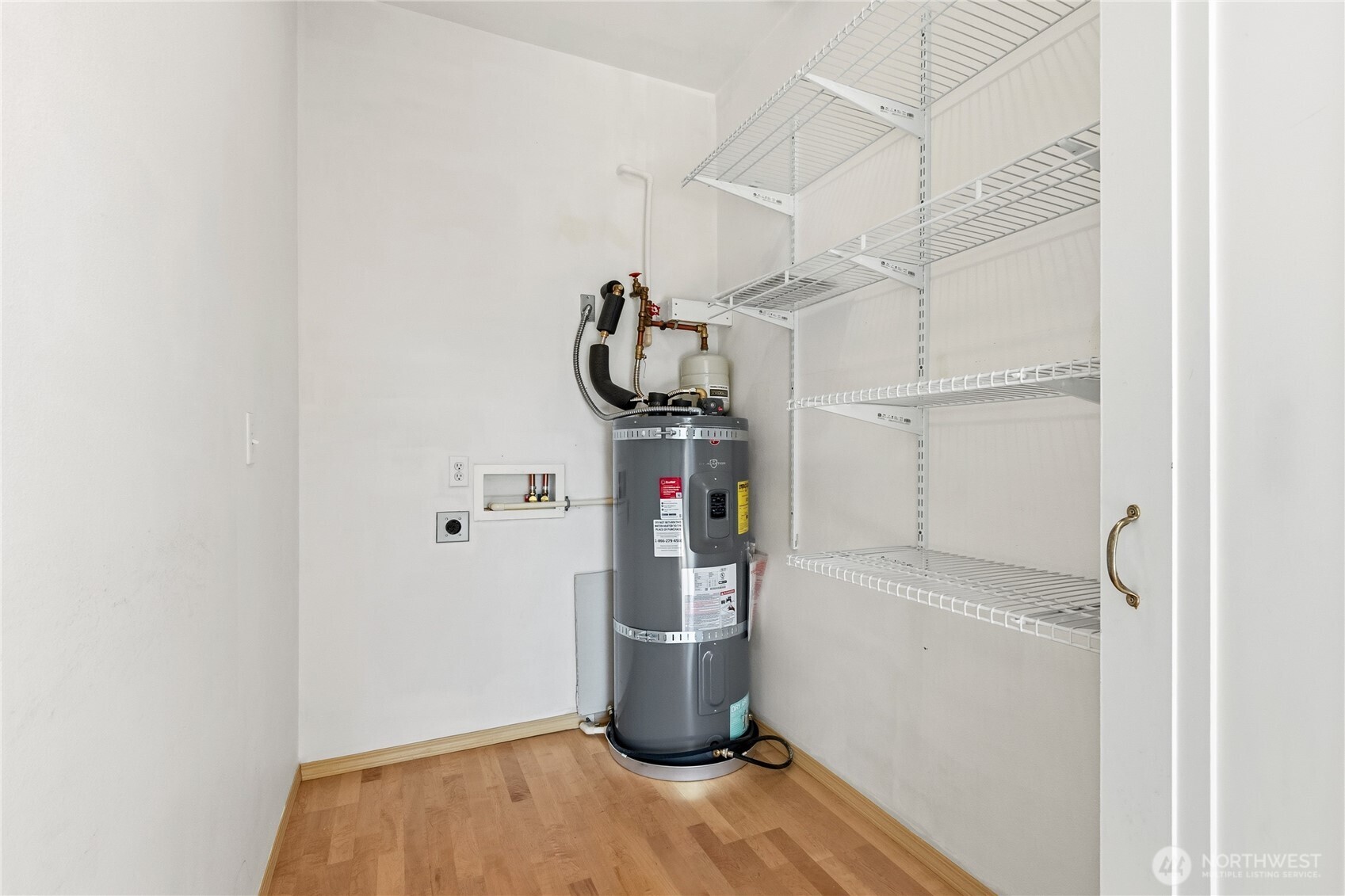 424 North 85th Street, Unit 404 Seattle, WA 98103 - Photo 19 of 31
