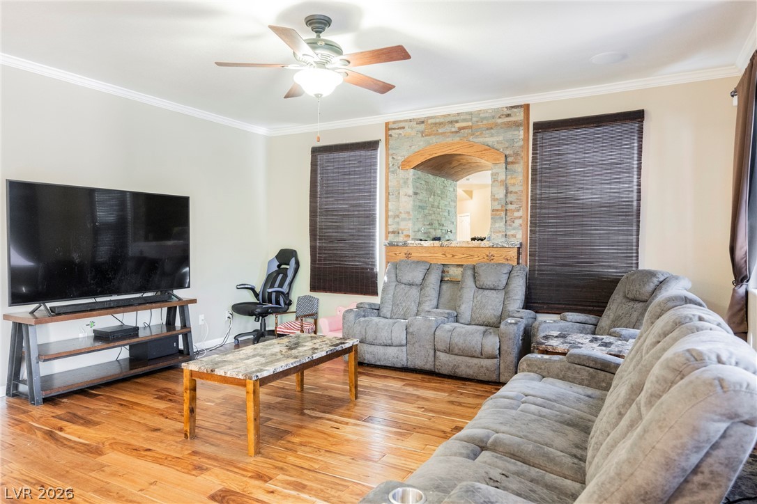 93 Autumn Day Street Henderson, NV 89012 - Photo 19 of 57 Family room