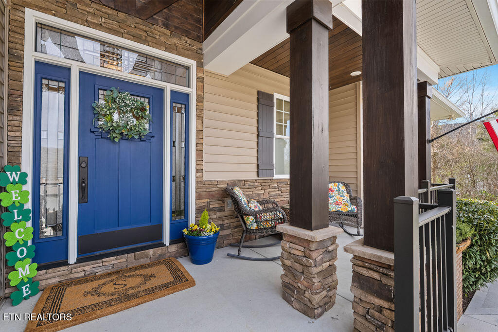 179 Oonoga Way Loudon, TN 37774 - Photo 15 of 60 Front Porch
