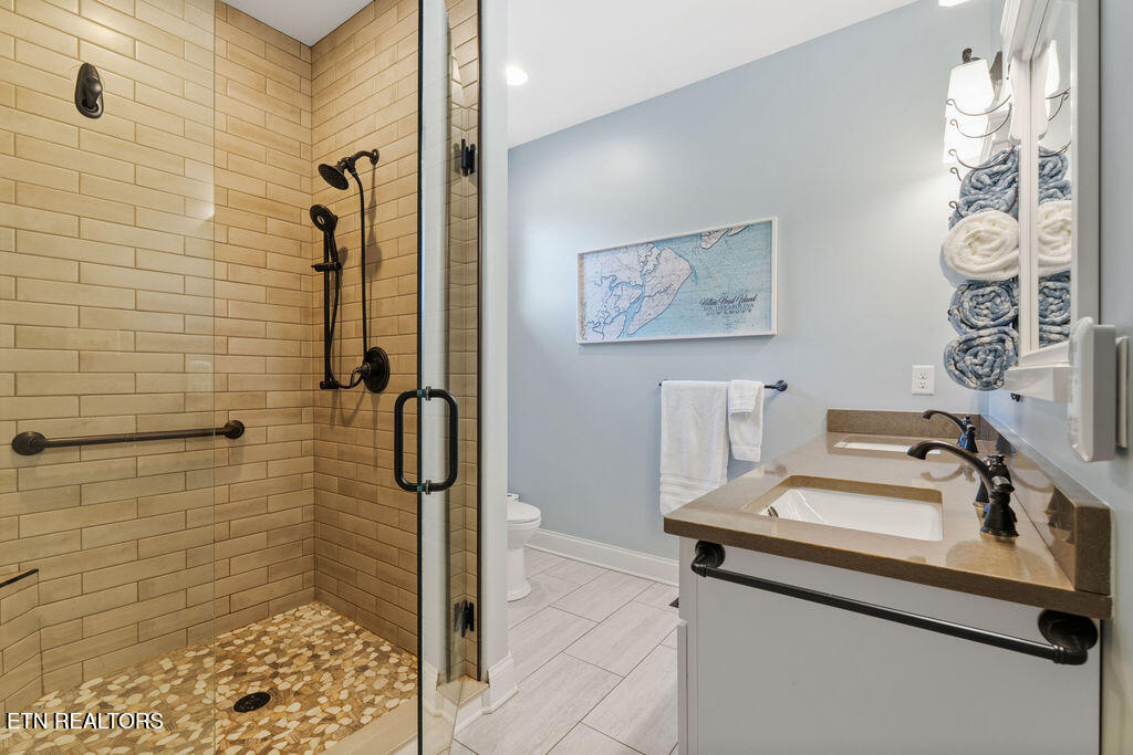 179 Oonoga Way Loudon, TN 37774 - Photo 40 of 60 Full Bathroom 2