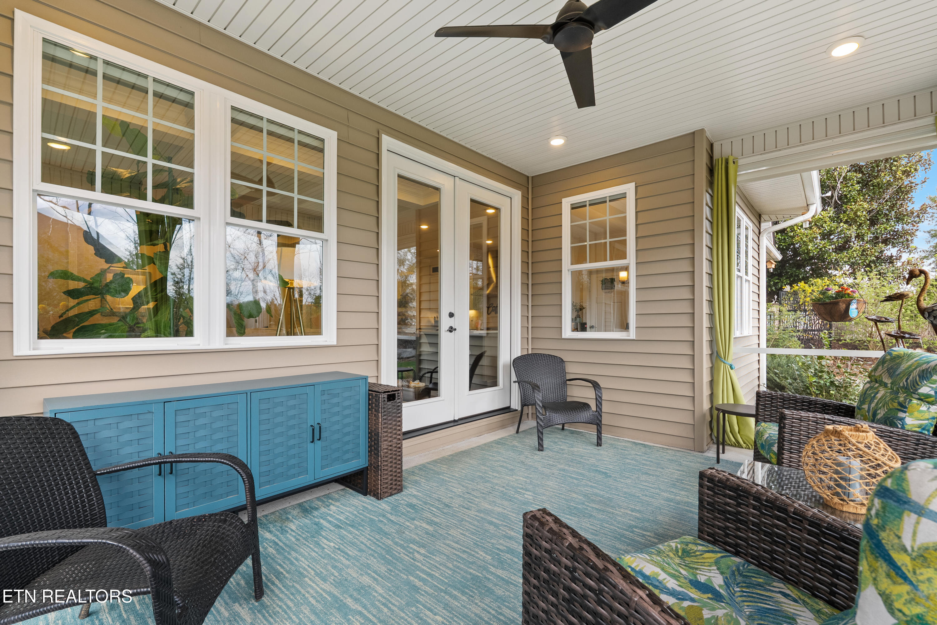 179 Oonoga Way Loudon, TN 37774 - Photo 43 of 60 Huge Screened-In Porch