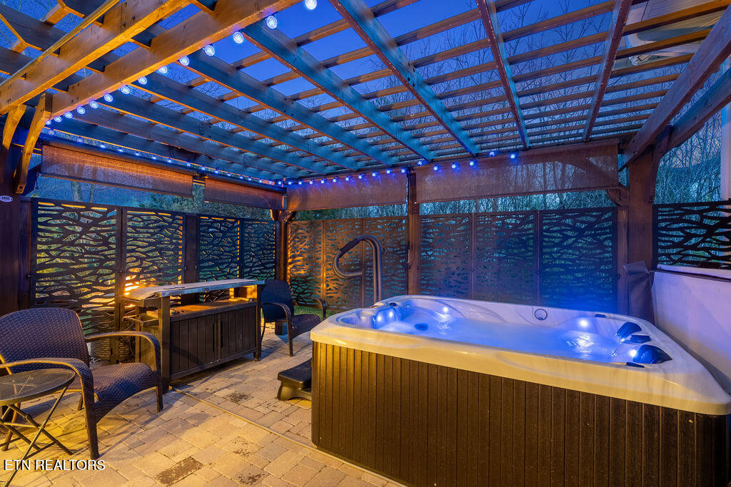 179 Oonoga Way Loudon, TN 37774 - Photo 5 of 60 Jacuzzi