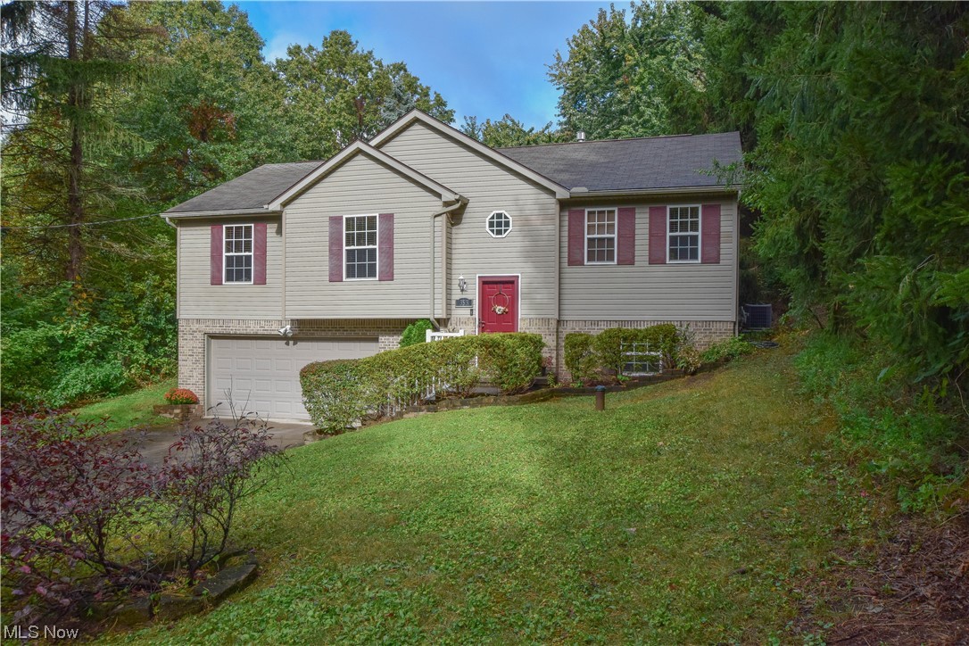 353 Abbyshire Road Akron, OH 44319 - Photo 27 of 28 Front Exterior