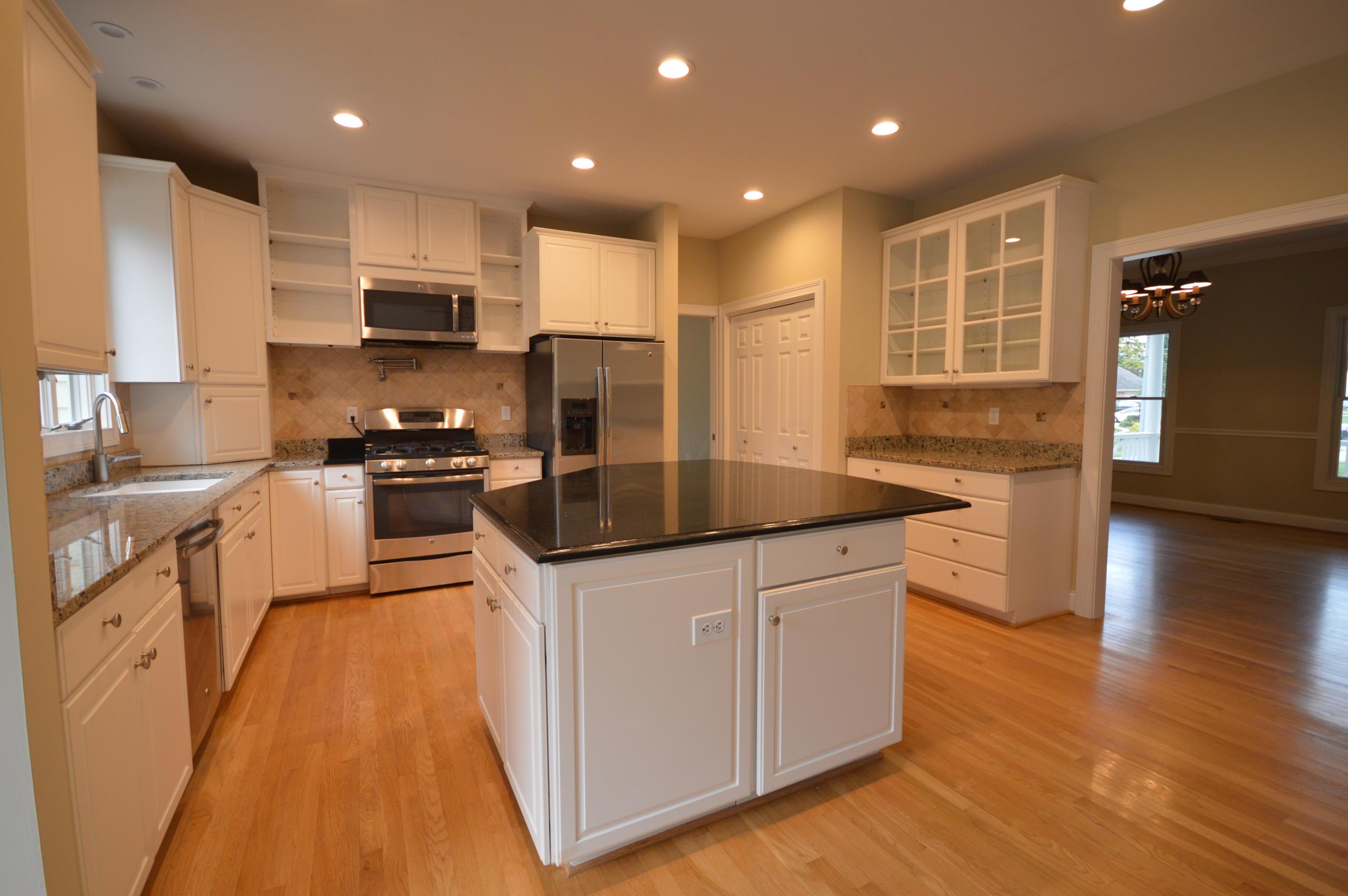 307 Bluff Ridge Court Powell, OH 43065 - Photo 13 of 44