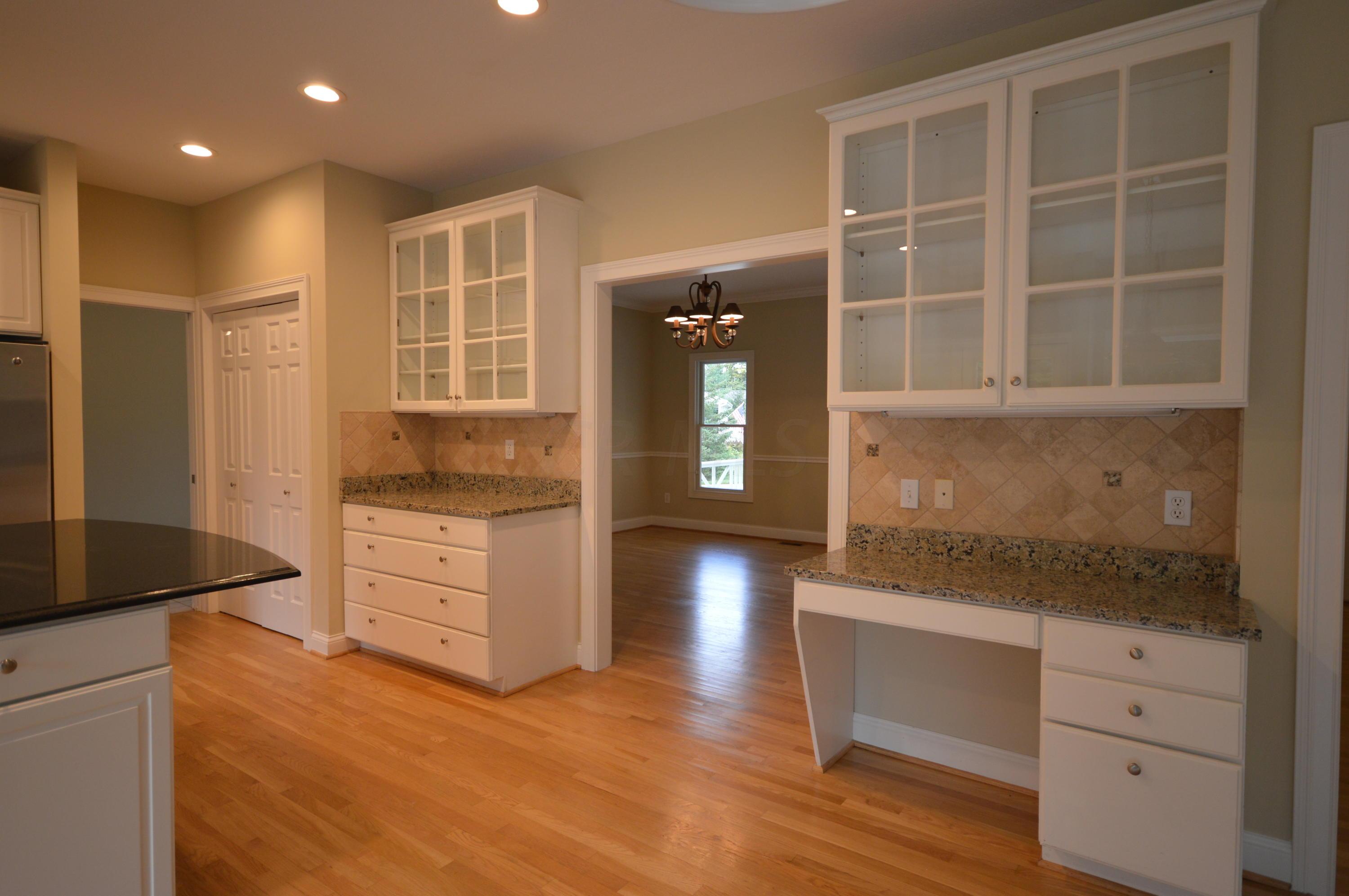 307 Bluff Ridge Court Powell, OH 43065 - Photo 14 of 44