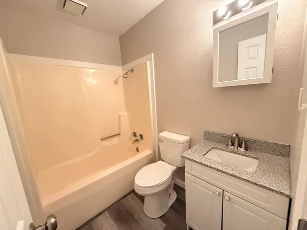 $500,000 | 908 South 10th Street, Herrin, IL 62948