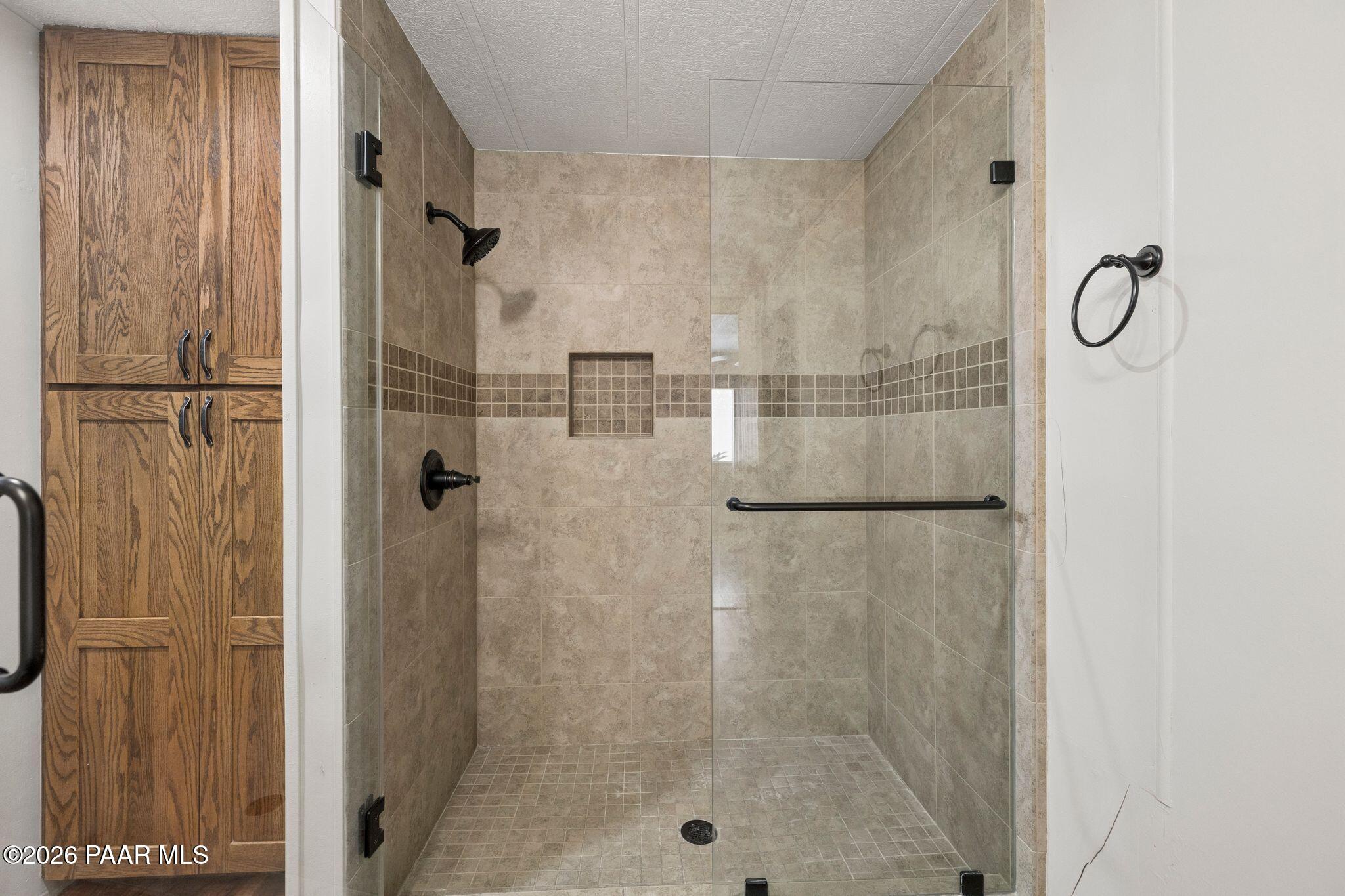 17441 East Bob White Road Mayer, AZ 86333 - Photo 18 of 30 PrimaryBathroom