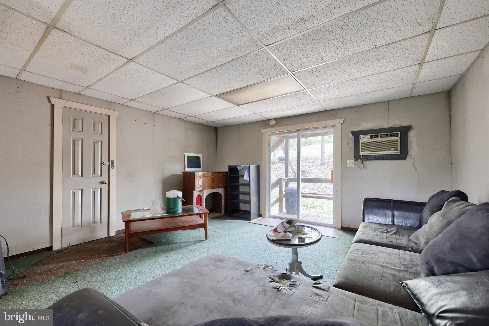171 Fox Hollow Road Pequea, PA 17565 - Photo 26 of 28 Cozy retreat with natural light.