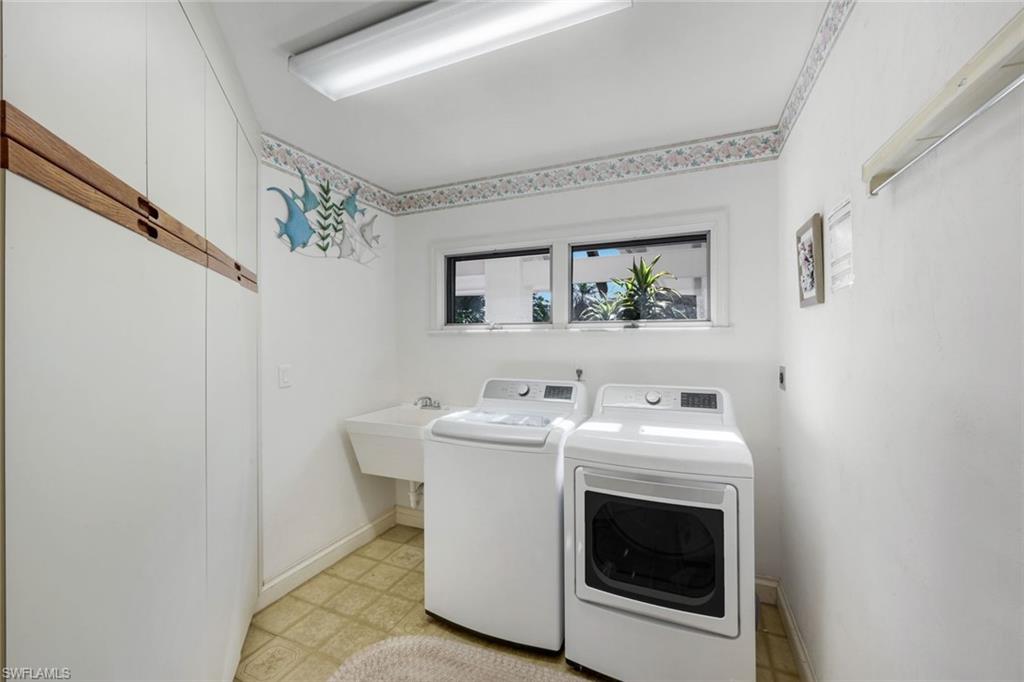 2227 Regal Way Naples, FL 34110 - Photo 32 of 34 Laundry Room