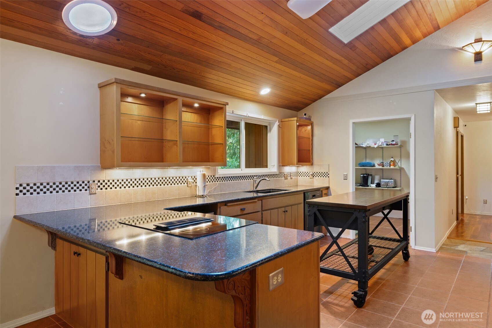 338 Fern Road Port Angeles, WA 98362 - Photo 10 of 34 Gallery Image 10