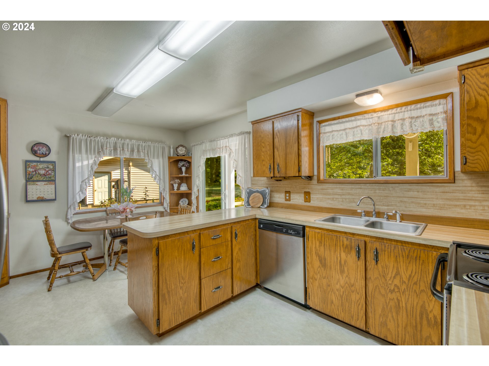 20125 South Lower Highland Road Beavercreek, OR 97004 - Photo 12 of 48 Gallery Image 12