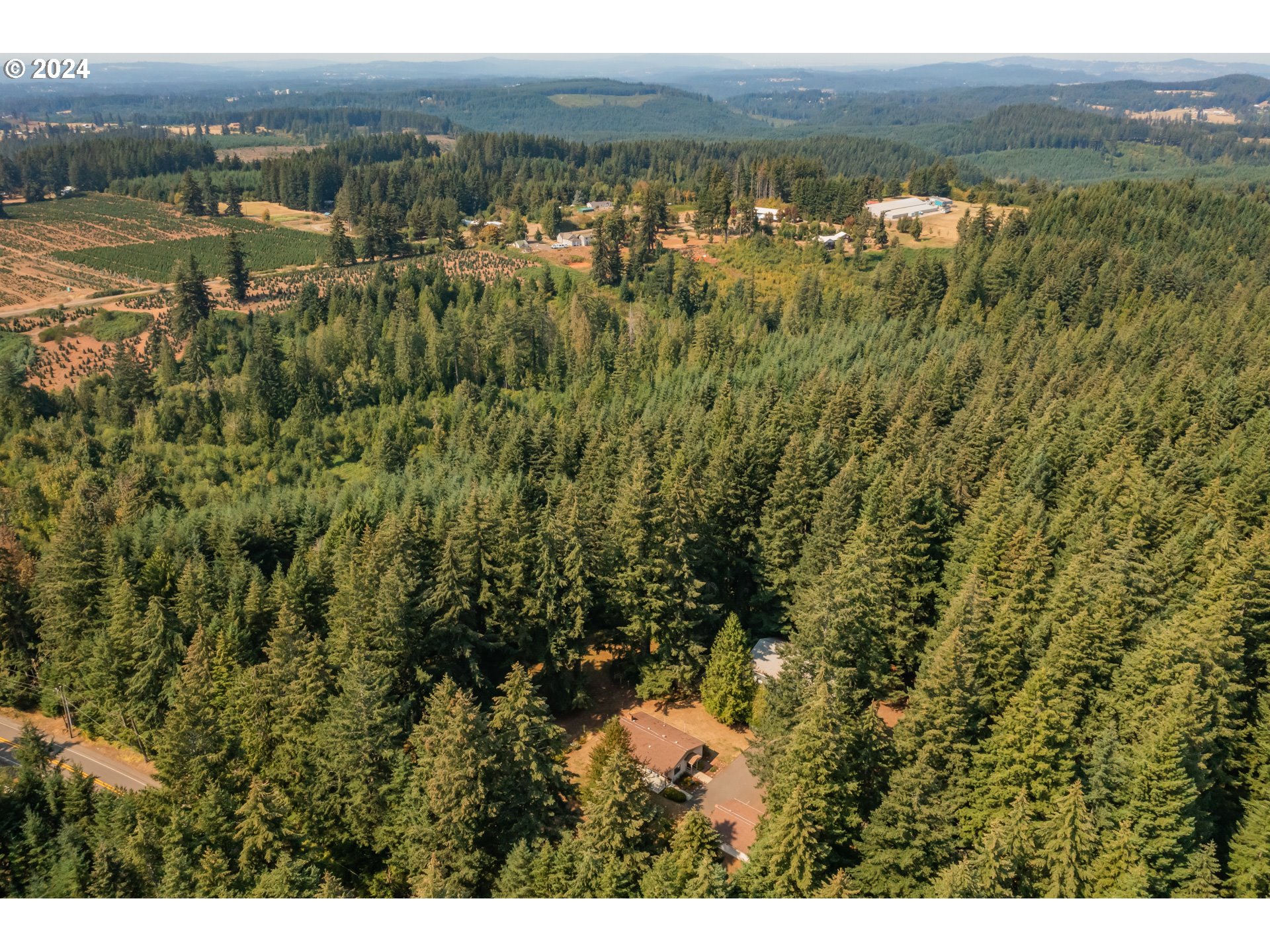 20125 South Lower Highland Road Beavercreek, OR 97004 - Photo 5 of 48 Gallery Image 5