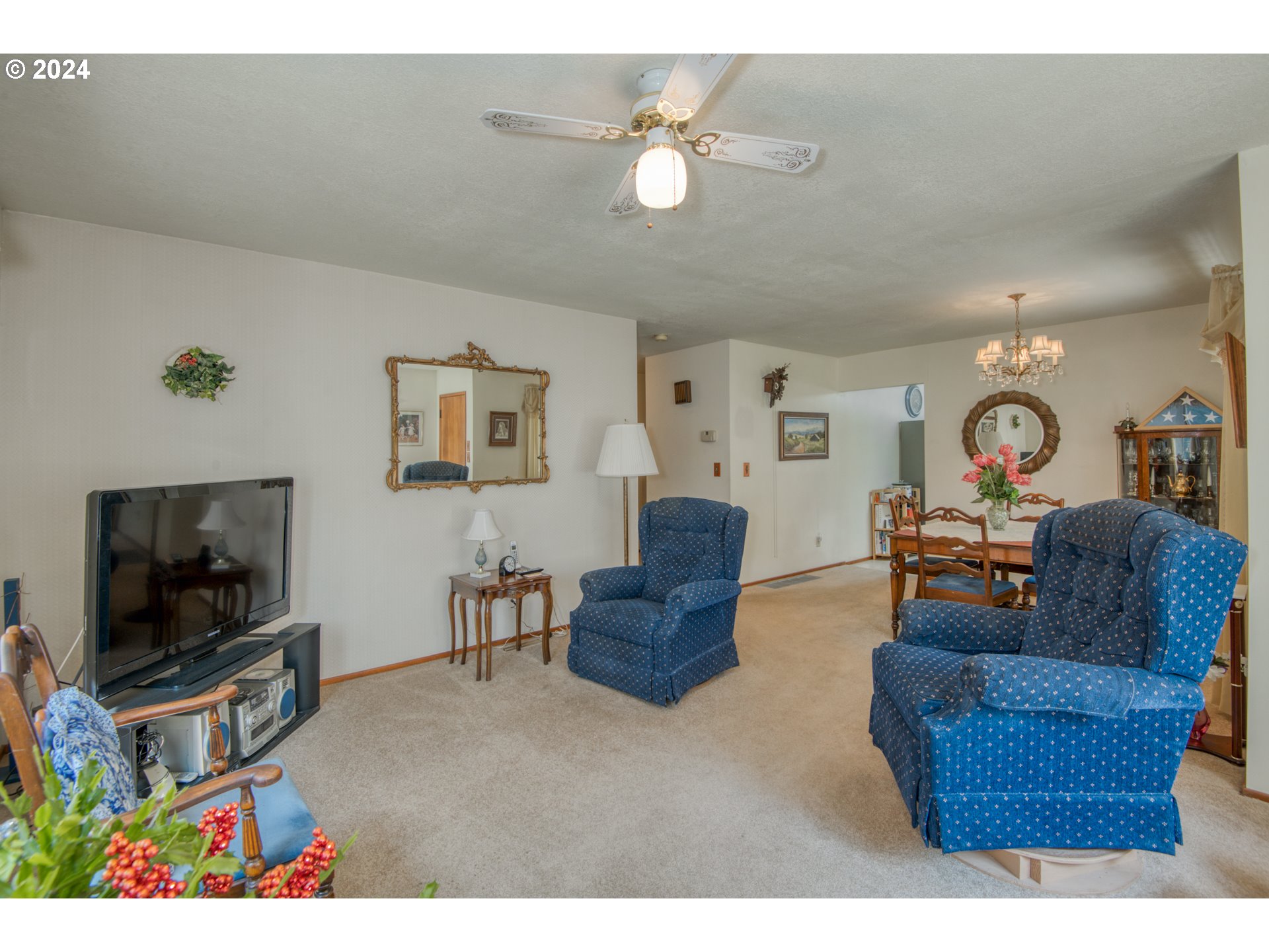 20125 South Lower Highland Road Beavercreek, OR 97004 - Photo 7 of 48 Gallery Image 7