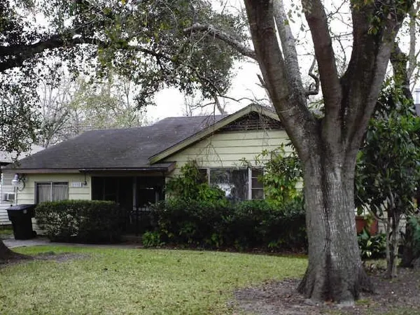 $114,900 | 7019 Sherwood Drive, Houston, TX 77021