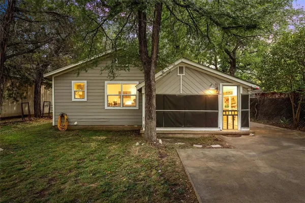 $159,900 | 140 County Road 1764, Clifton, TX 76634