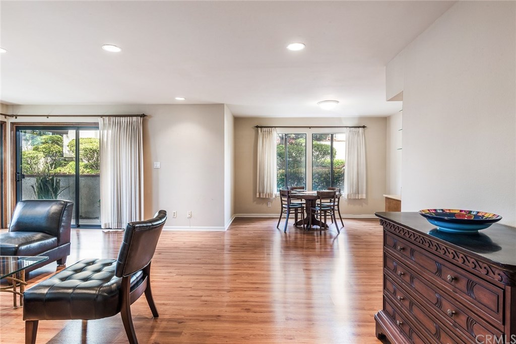 6352 Riviera Circle Long Beach, CA 90815 - Photo 1 of 31 Gallery Image 1