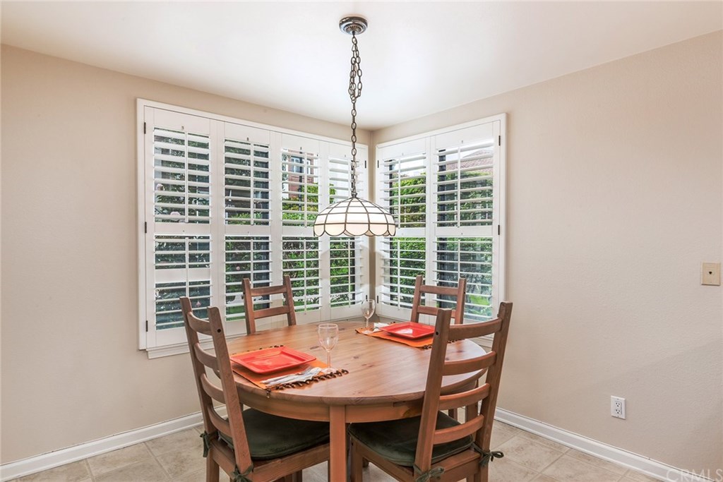 6352 Riviera Circle Long Beach, CA 90815 - Photo 14 of 31 Gallery Image 14