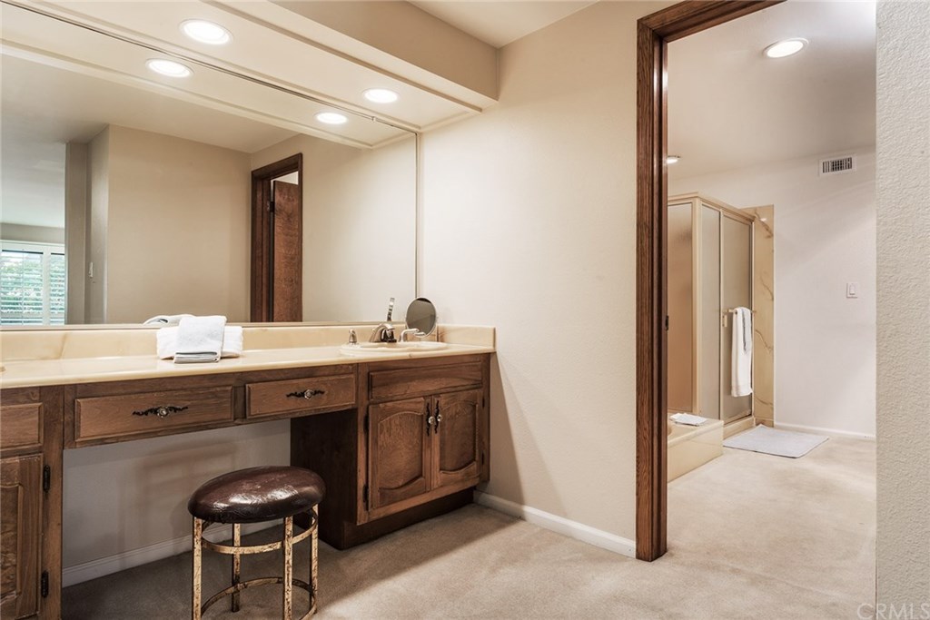 6352 Riviera Circle Long Beach, CA 90815 - Photo 25 of 31 Gallery Image 25