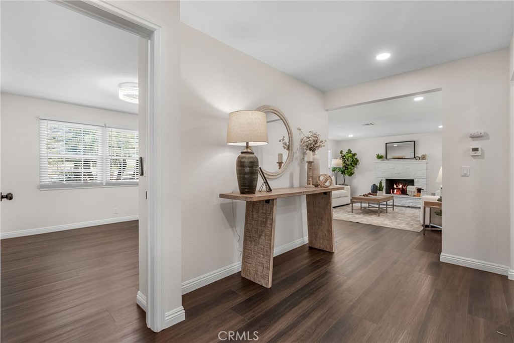 281 South Willdan Road Anaheim, CA 92808 - Photo 8 of 61