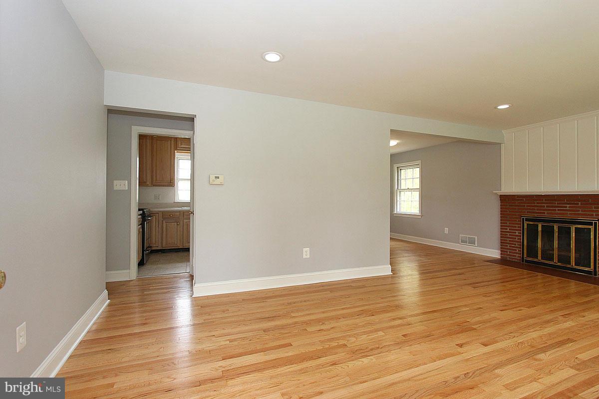 2000 Franwall Avenue Silver Spring, MD 20902 - Photo 3 of 30 Family Room