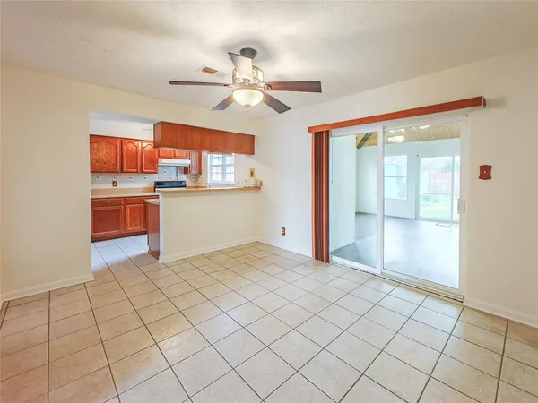 a view of a yard in front of a house