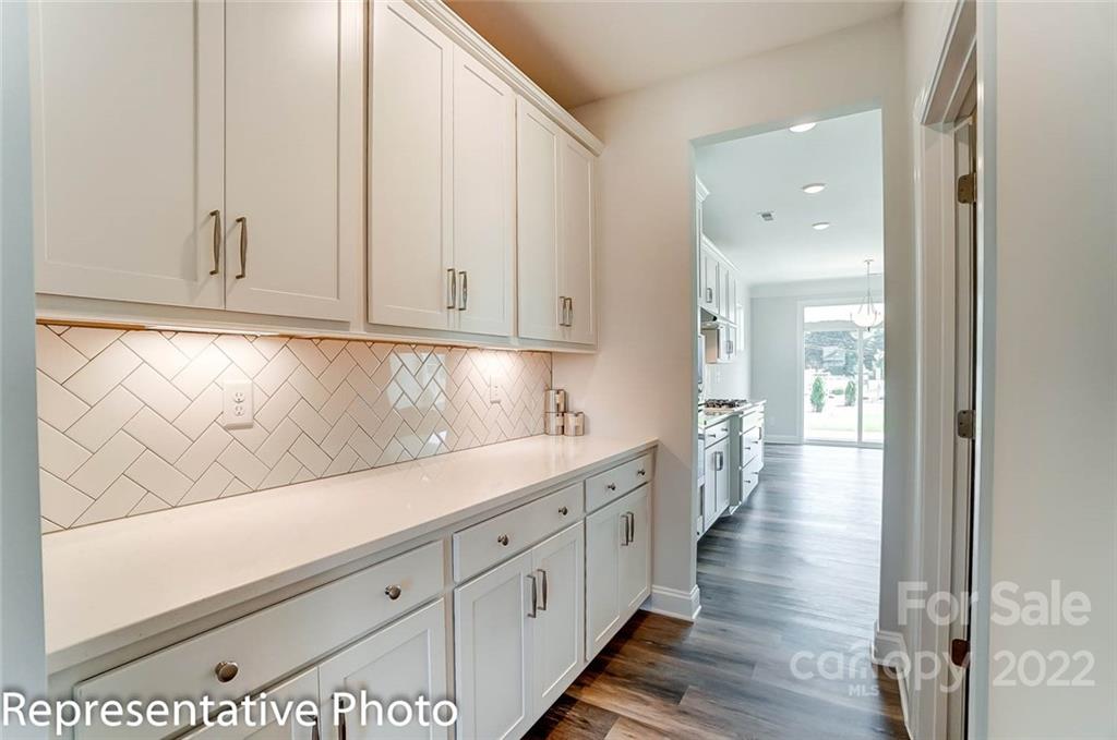 2345 Windley Drive Gastonia, NC 28054 - Photo 6 of 32 a view of a kitchen with electric appliances