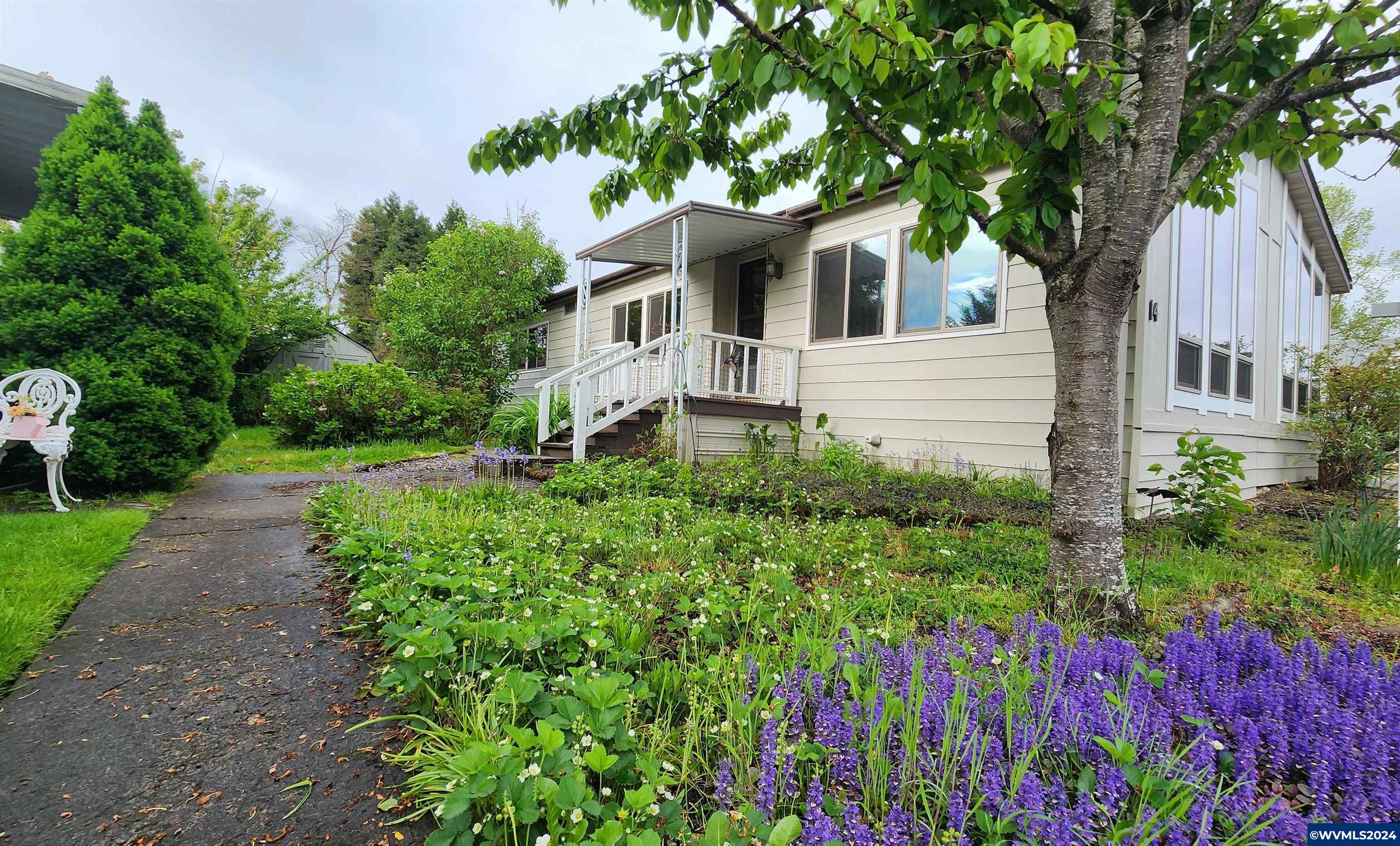 4915 Swegle Road Northeast, Unit 14 Salem, OR 97301 - Photo 2 of 33