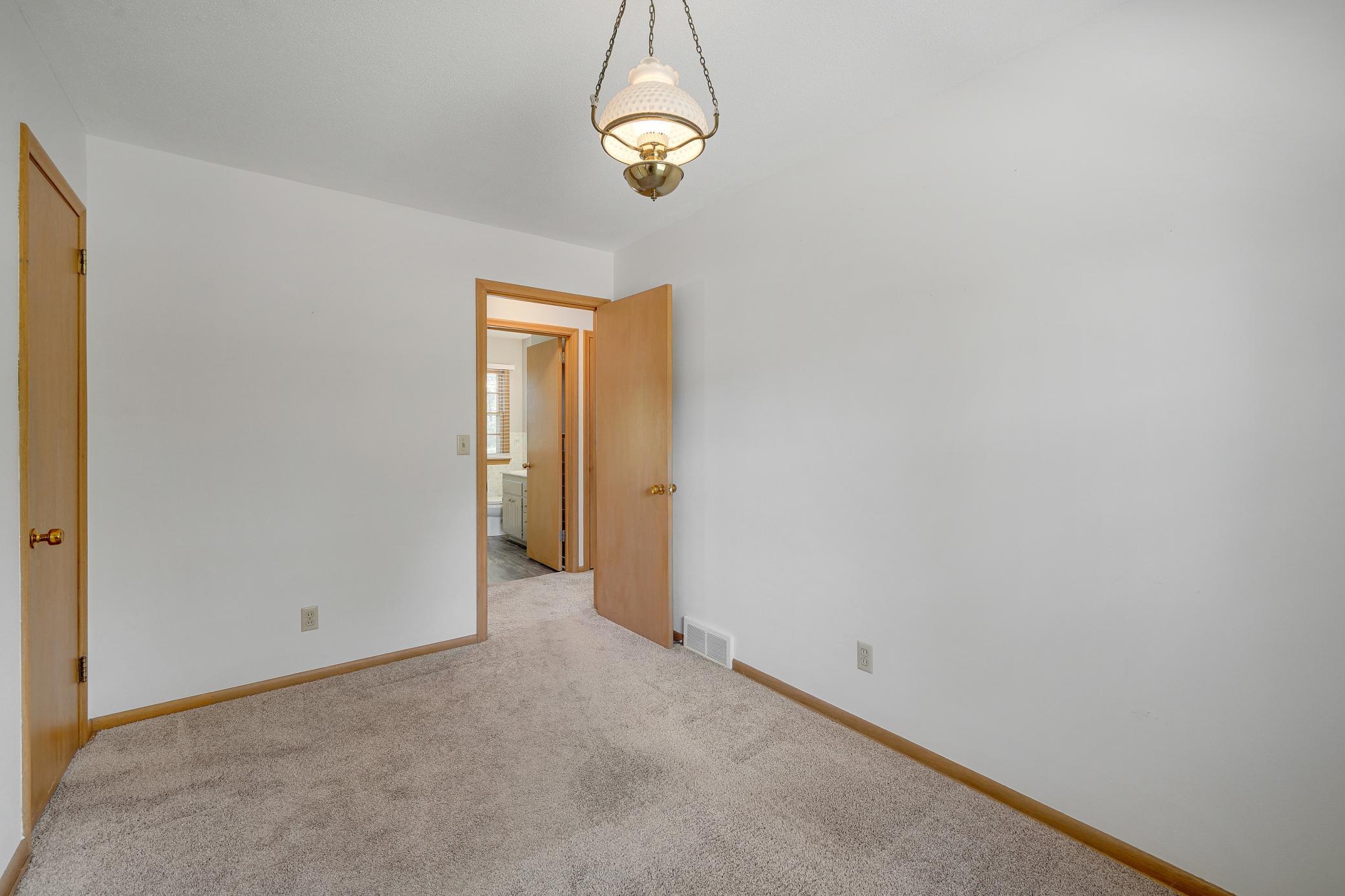 903 Parallel Street Chaska, MN 55318 - Photo 18 of 47 Gallery Image 18