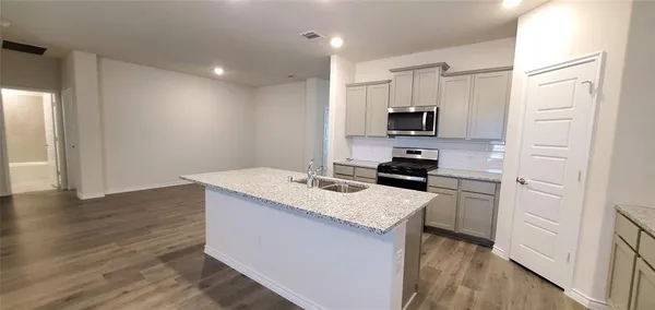 $2,500 | 808 Marigold Street, Princeton, TX 75407