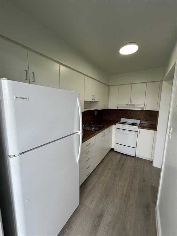 7624 Pembroke Road, Unit B Hollywood, FL 33023 - Photo 6 of 10