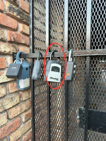a bird view of a room