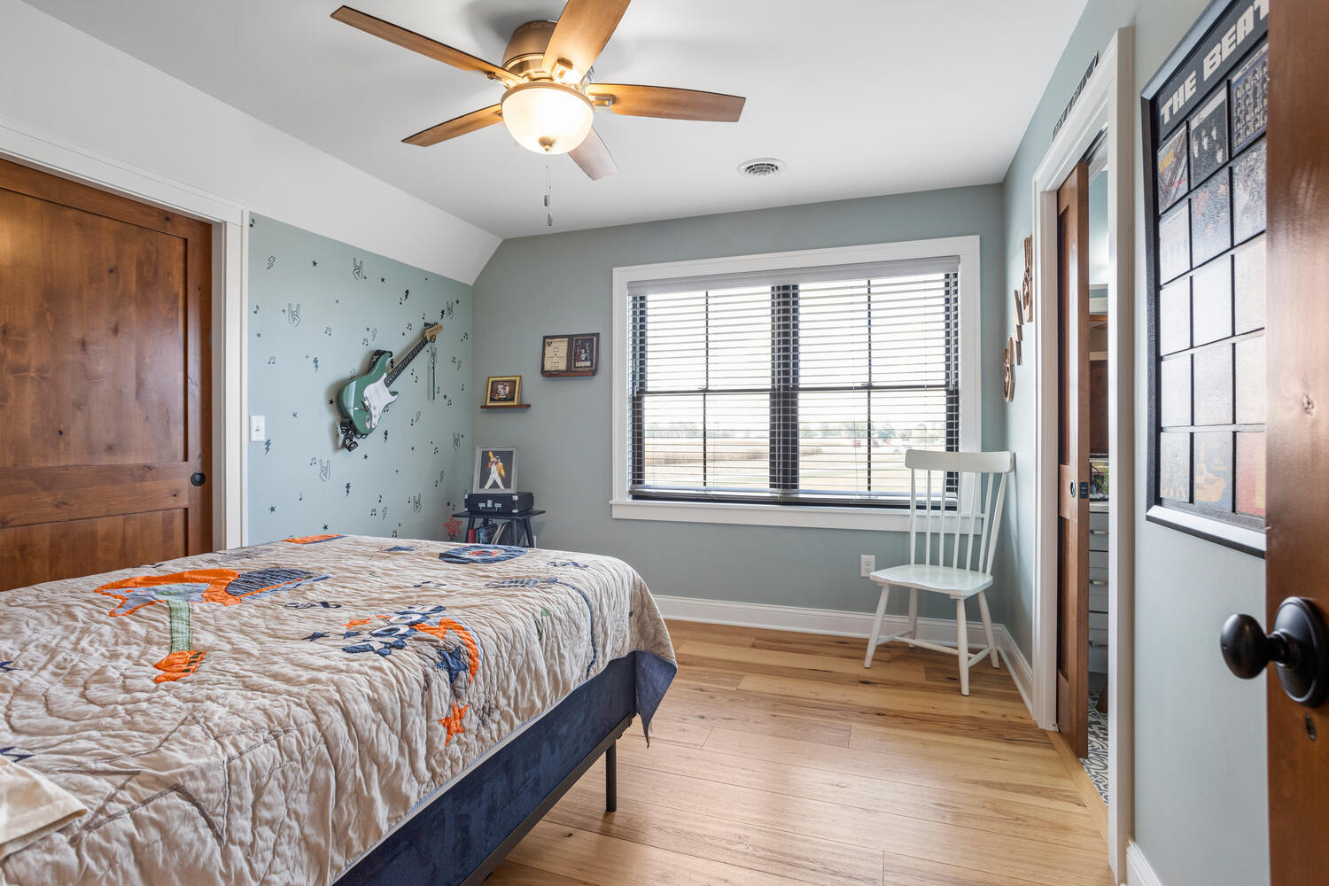 1335 2250 East St. Joseph, IL 61873 - Photo 39 of 68 a bedroom with a bed and a window