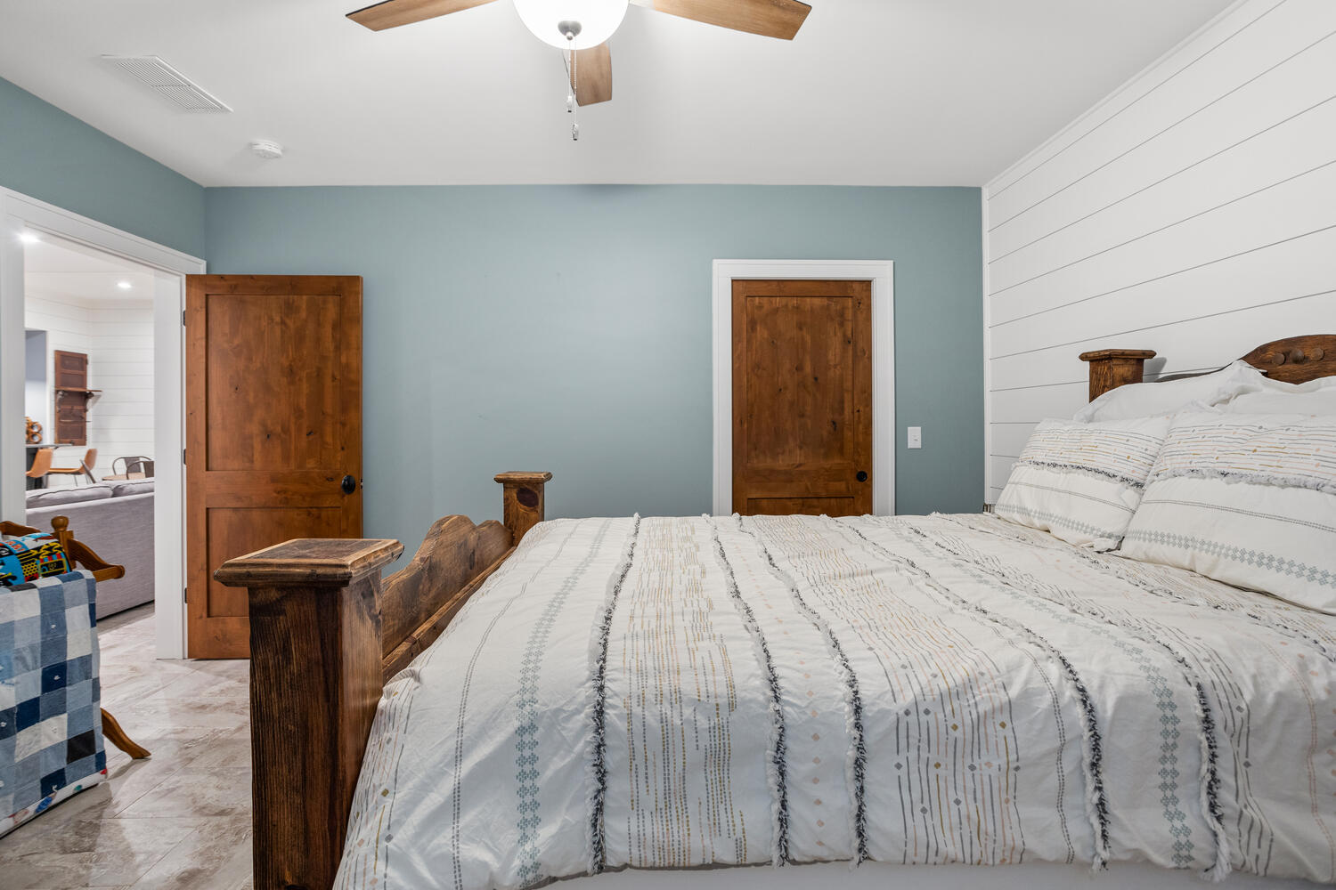 1335 2250 East St. Joseph, IL 61873 - Photo 48 of 68 a bedroom with a bed and a table in it