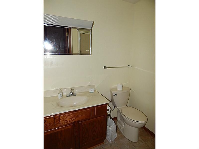 1130 Armsgate Road, Unit 174 Springfield, OH 45503 - Photo 10 of 25