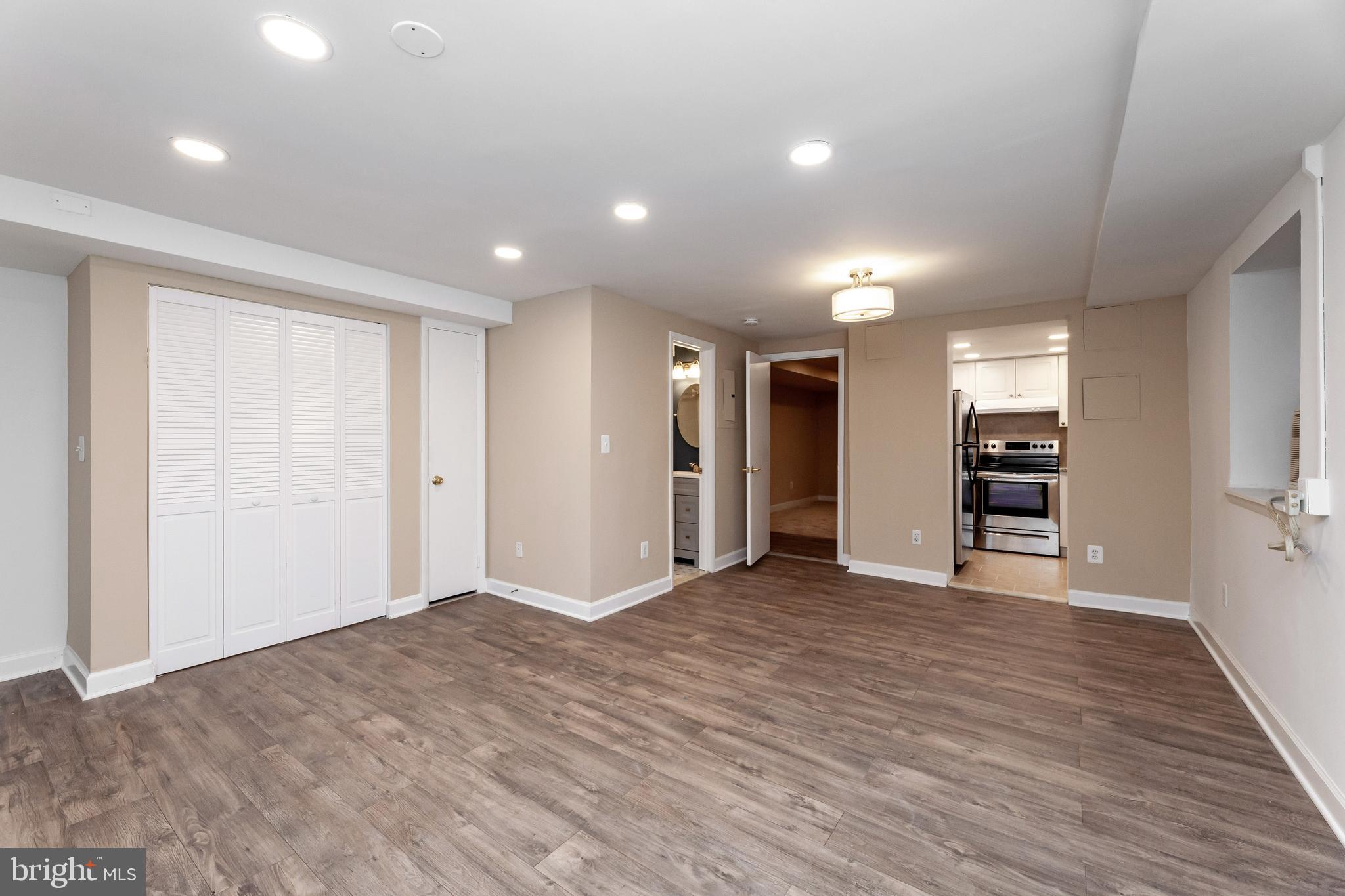 4635 20th Road North, Unit A Arlington, VA 22207 - Photo 5 of 31