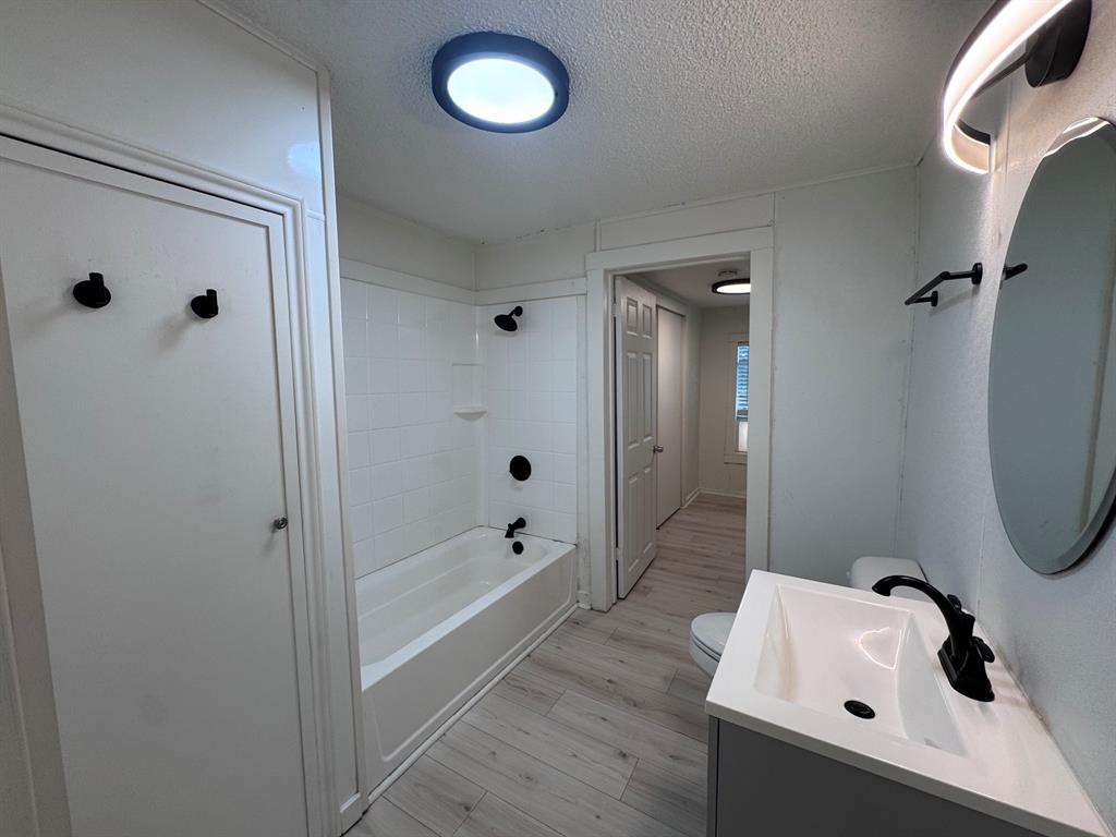 331 Frosty Hollow Road Denison, TX 75021 - Photo 14 of 40 Gallery Image 14