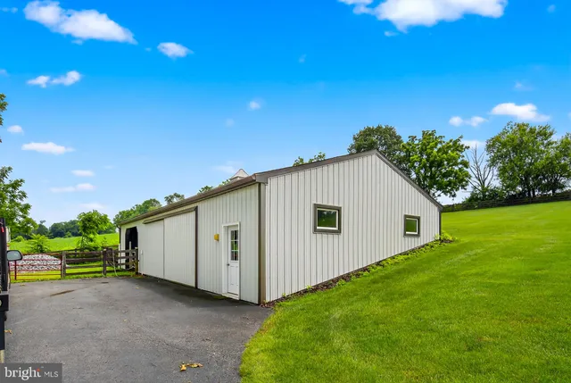 $3,000,000 | 1505 Newport Road, Manheim, PA 17545