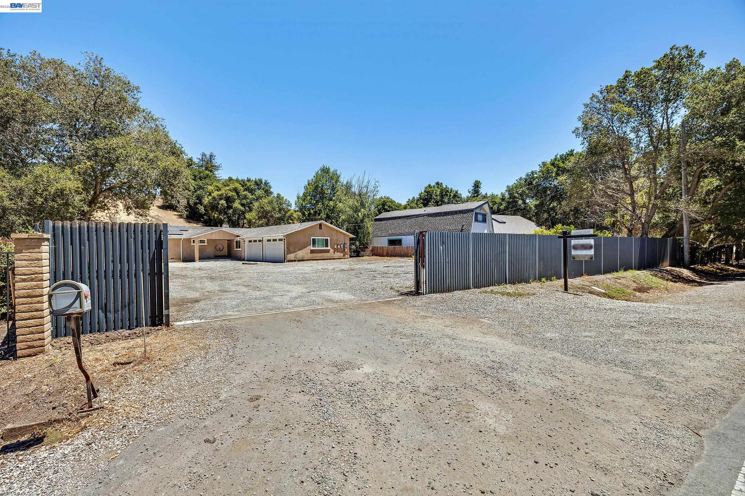 6344 Palo Verde Road Castro Valley, CA 94552 - Photo 8 of 56