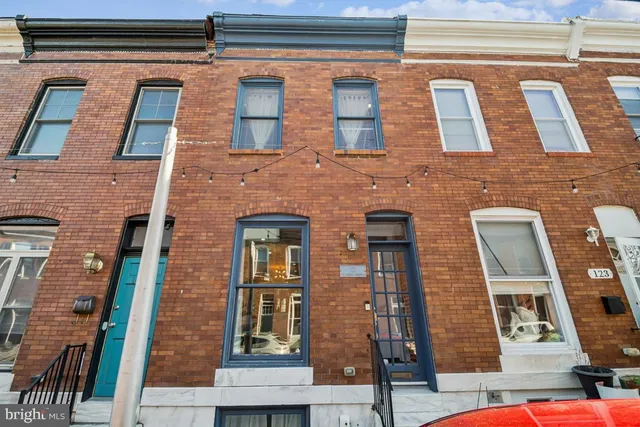$325,000 | 121 South Curley Street, Baltimore, MD 21224