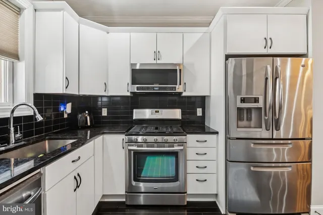 $325,000 | 121 South Curley Street, Baltimore, MD 21224