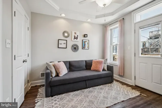 $325,000 | 121 South Curley Street, Baltimore, MD 21224