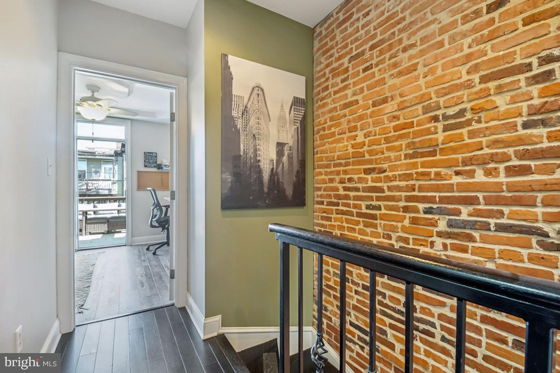 121 South Curley Street Baltimore, MD 21224 - Photo 30 of 40